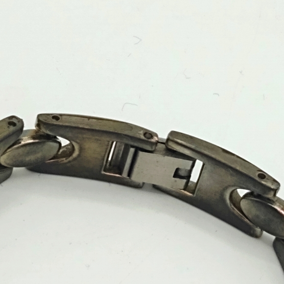 Two tone Flat Link Box clasp Bracelet - Picture 6 of 9